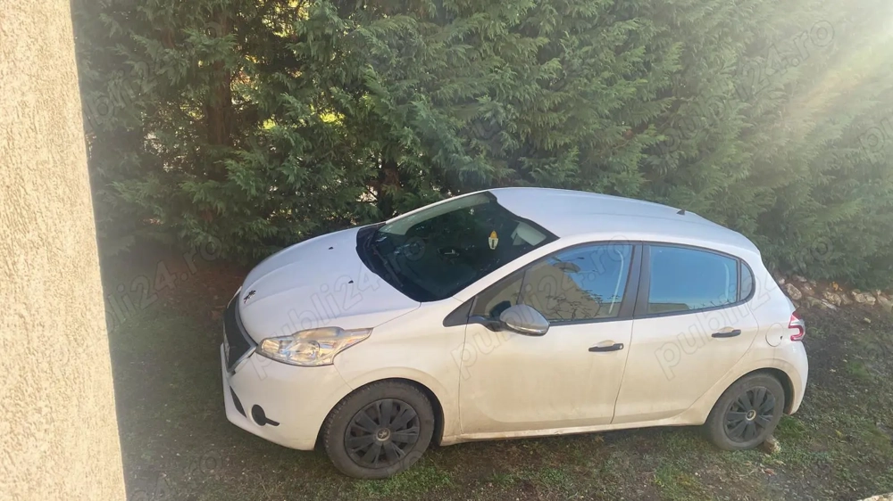 Vand Peugeot 208,1.4 disel