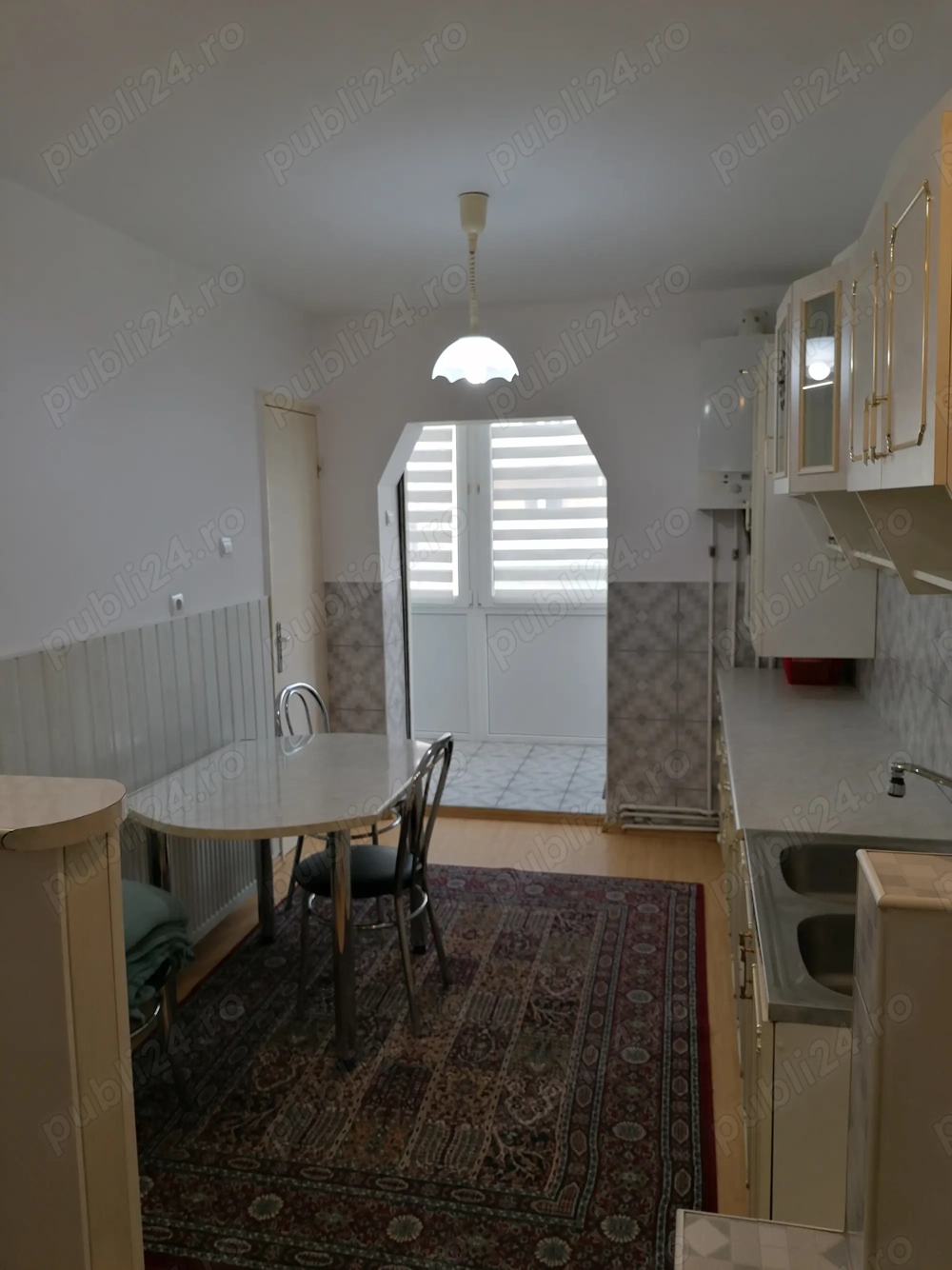 Închiriez apartament 2 camere decomandat et 1 Strand 