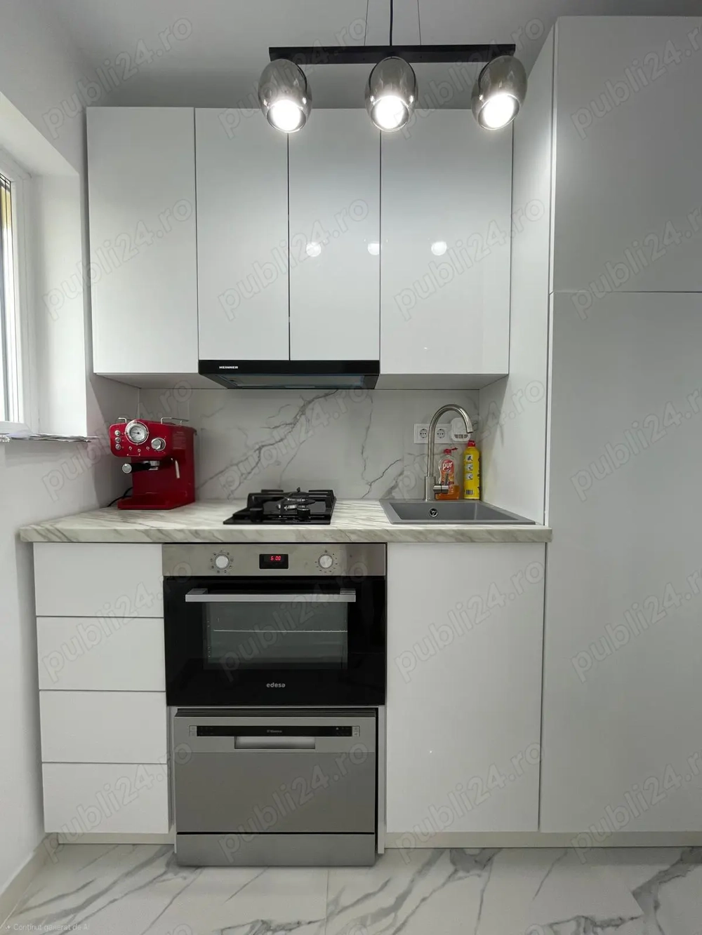 Garsonieră de vanzare situată în zona Farmec The Office. 