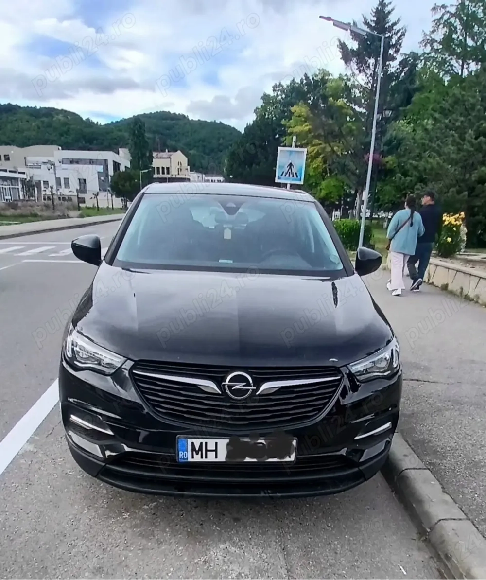 Vand opel grandlandx 23500 km ,8100e