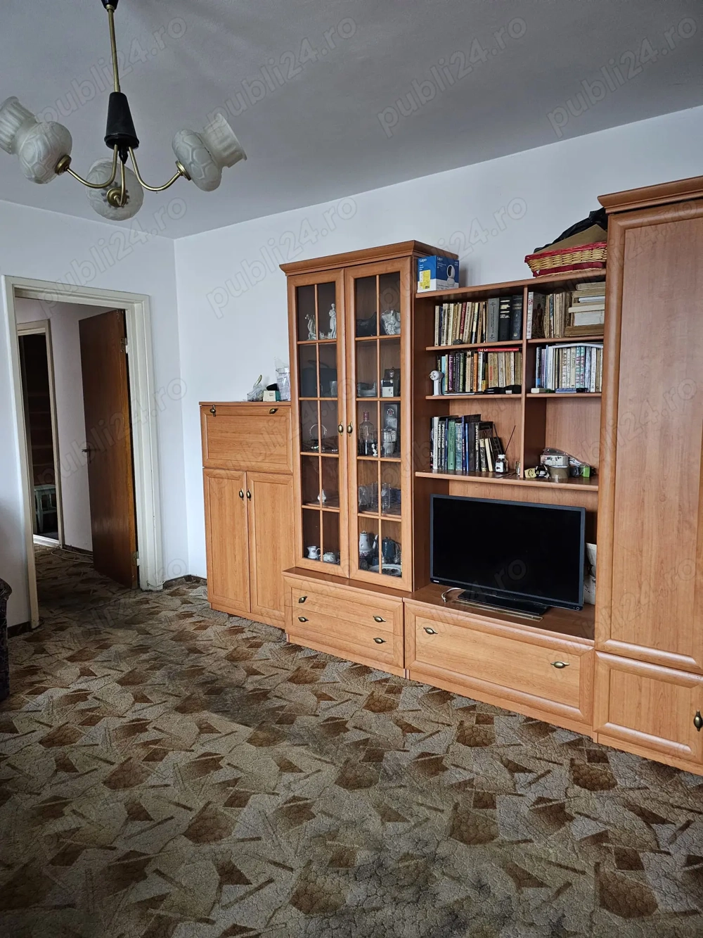 3 camere, 3  9 piata Gorjului