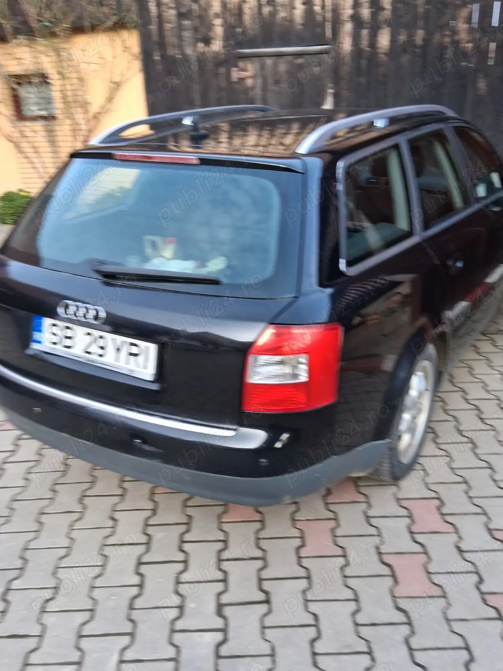 Vând Audi A4 19 131 cai