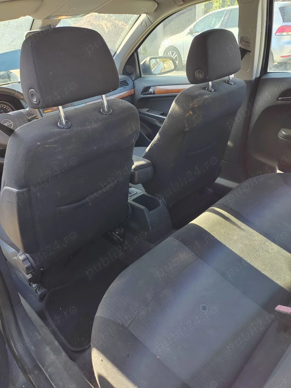 Vând Opel Astra H 1.7 cdti pentru piese sau Rabla