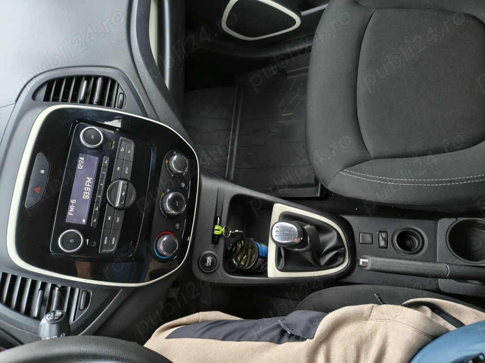 Renault Captur facelift 2018 luna 10