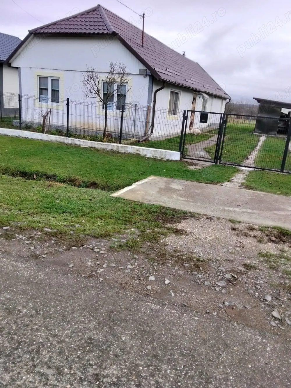 De vânzare casă în comuna Valea Vinului sat Sâi