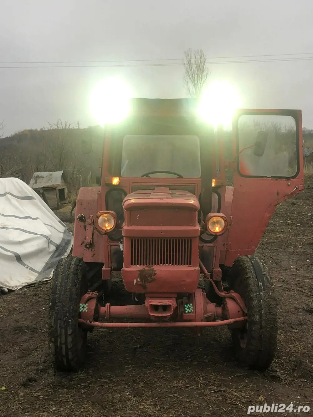 Tractor DT445 4x4
