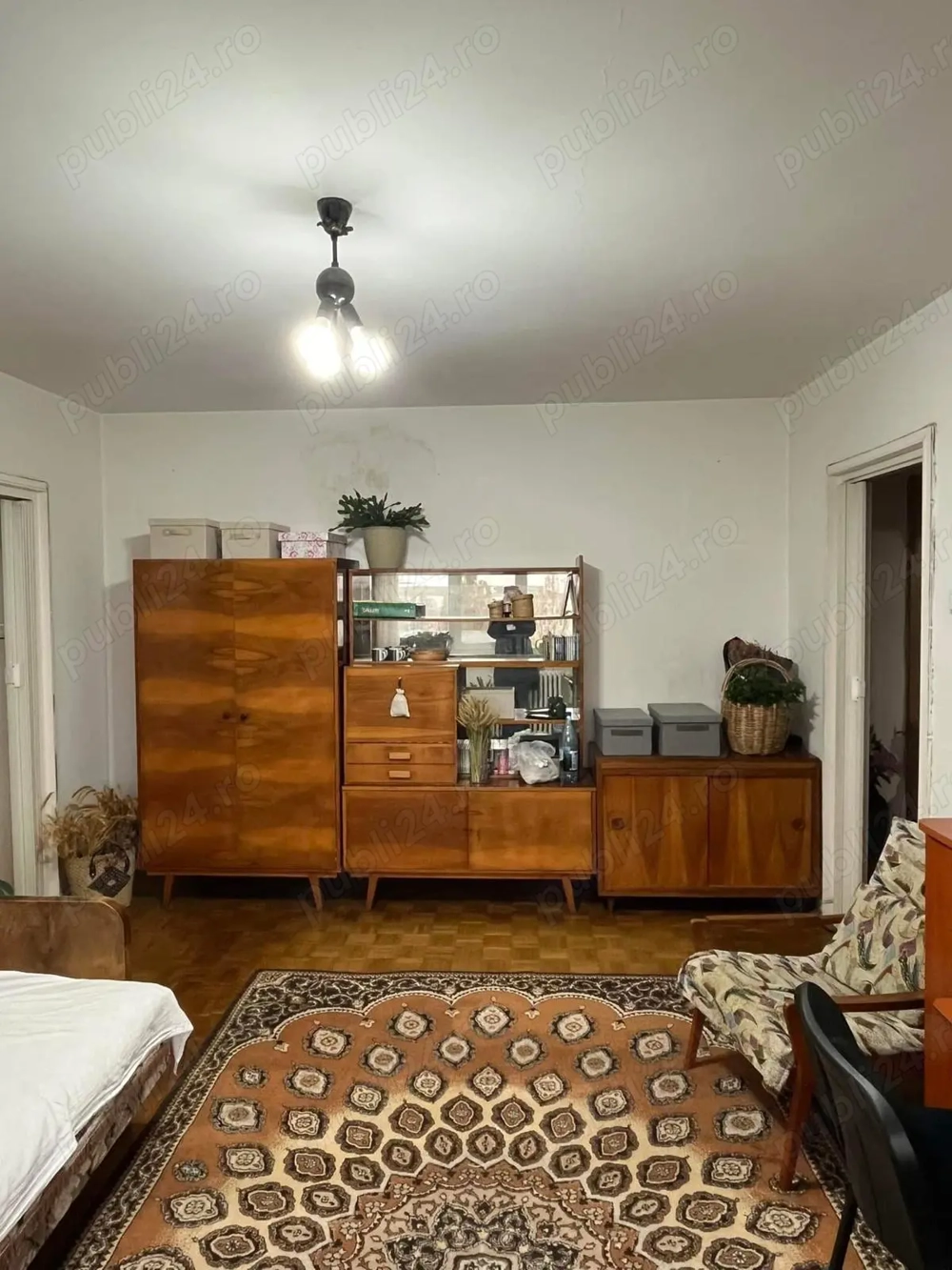 Apartament 2 camere, 55 Mp utili, Etaj 4 4, Decebal Splaiul Crișanei, Oradea.