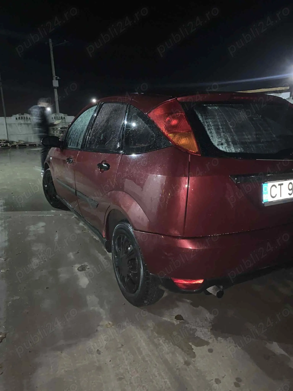 Vând Ford Focus 1.6 benzina 