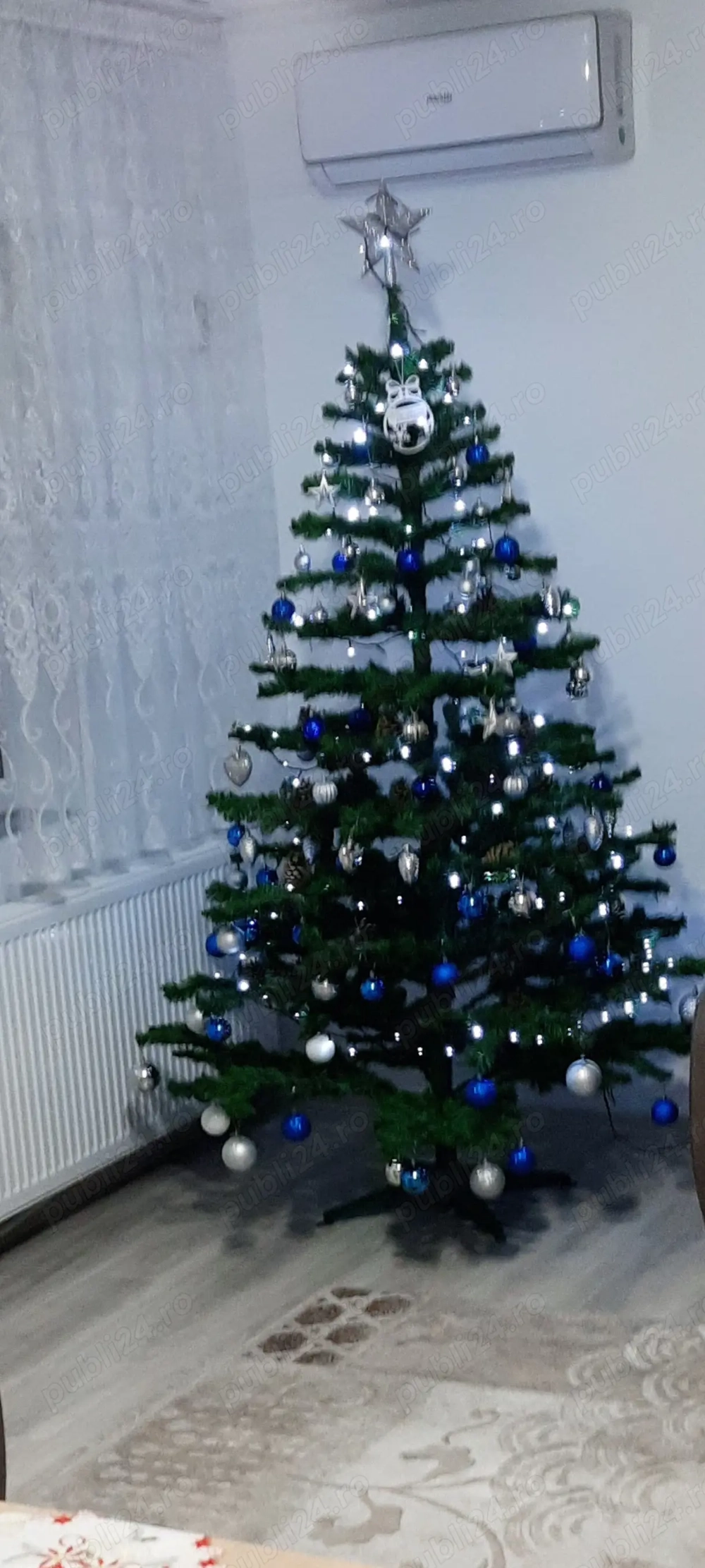 Vând brad artificial înălțime 180cm