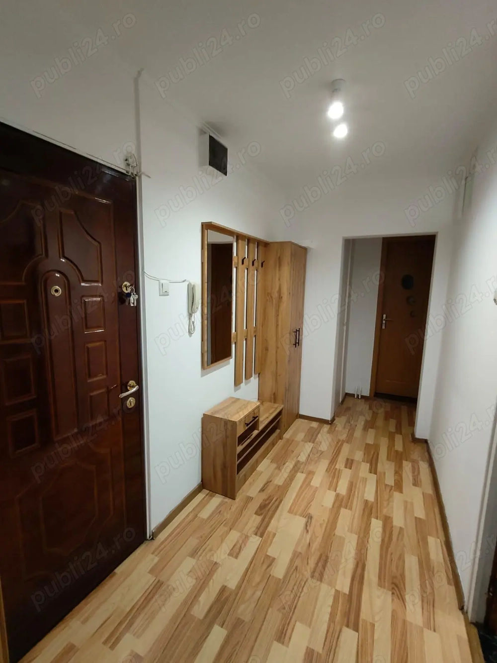 Proprietar -Apartament 2 camere   Piata Alba Iulia, Baba Novac prima chirie