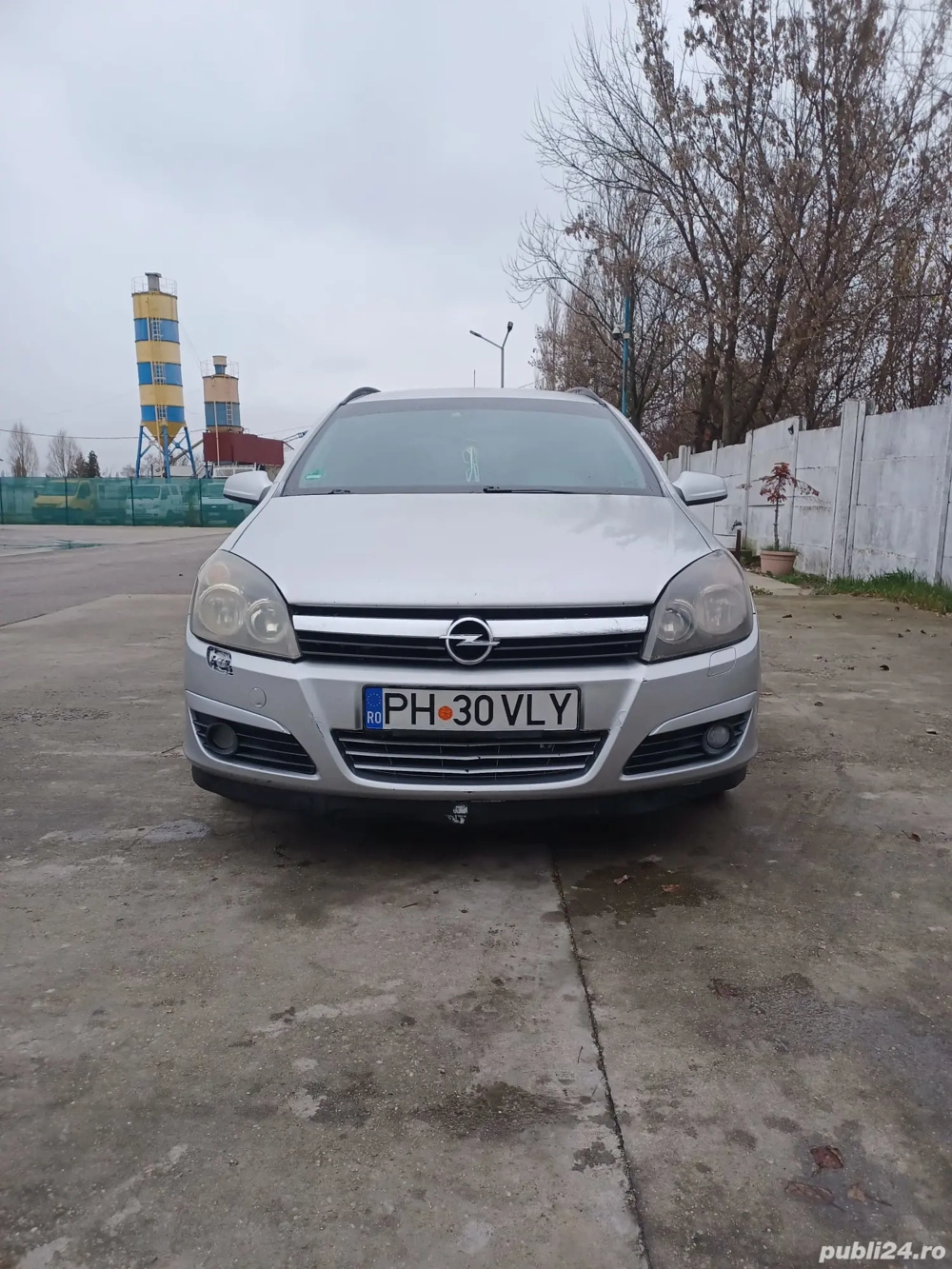 vând Opel Astra h 