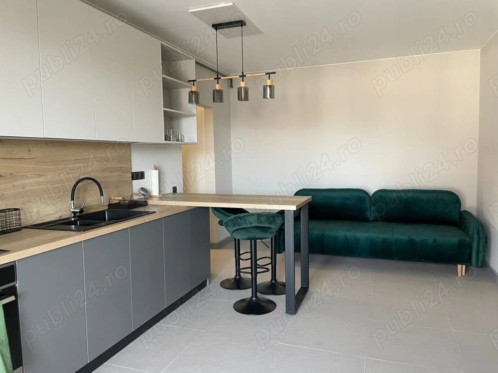 Inchiriez apartament modern cu 2 dormitoare, zona Parc - Centrul Vechi