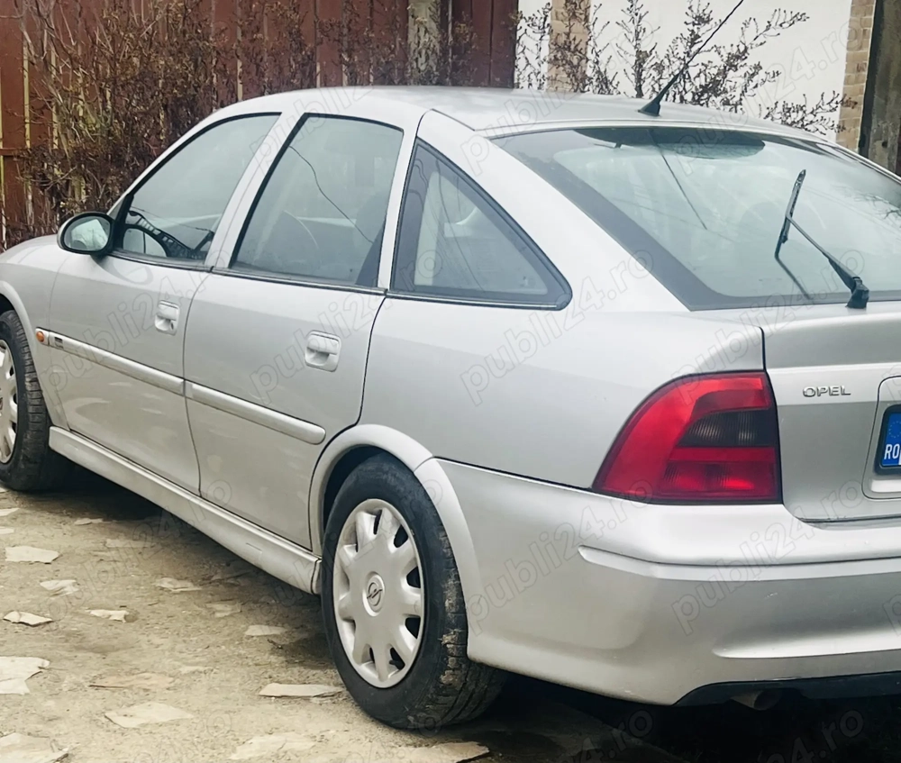 vand masina opel vectra -b-cc 2000- benzina 