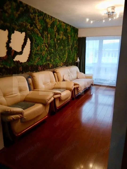 Apartament 3 camere luminos si spatios 