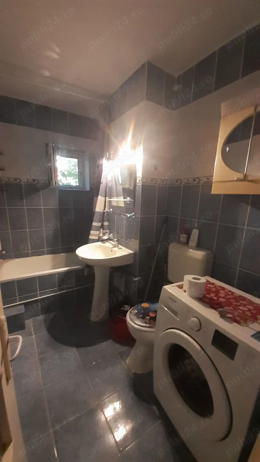 De închiriat apartament cu 3 camere decomandate în zona complexului studențesc 