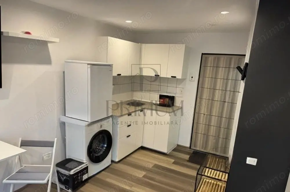 Garsoniera Spatioasa - Semidecomandat - Mobilat #259;  #537;i Utilata - Zona Buzia #537;ului