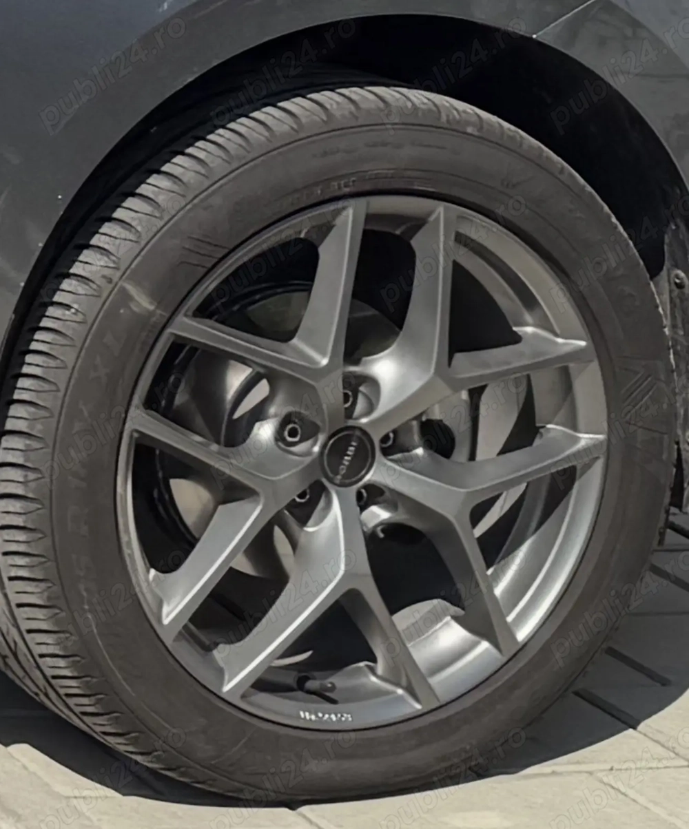 Vând jante BORBET R18