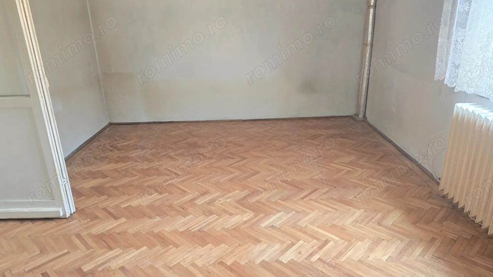 Vand apartament 2 camere decomandat in Deva, zona Gojdu, etaj 1