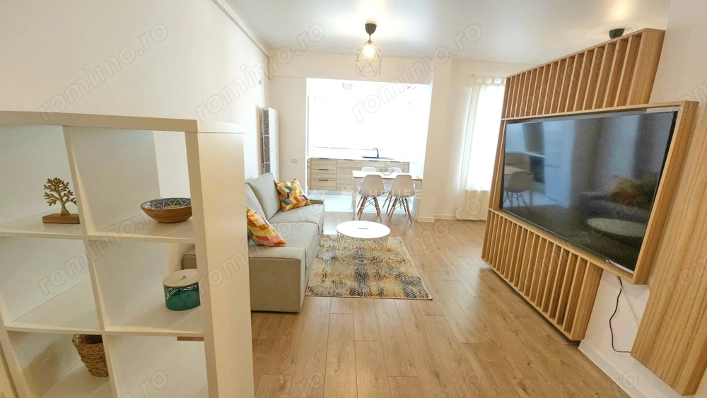 Studio Liberty Mall ( Unirii - Rahova  - Parcul Carol )