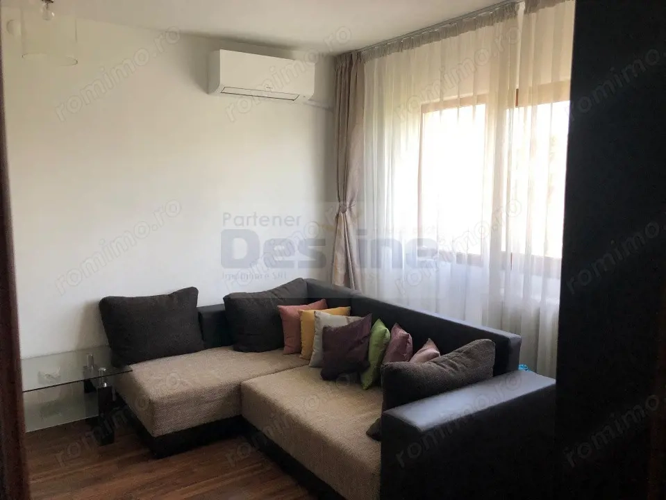 Apartament 2 camere, Semidecomandat, 55 mp, Etaj 3, Centrala termica - Podu Ros 