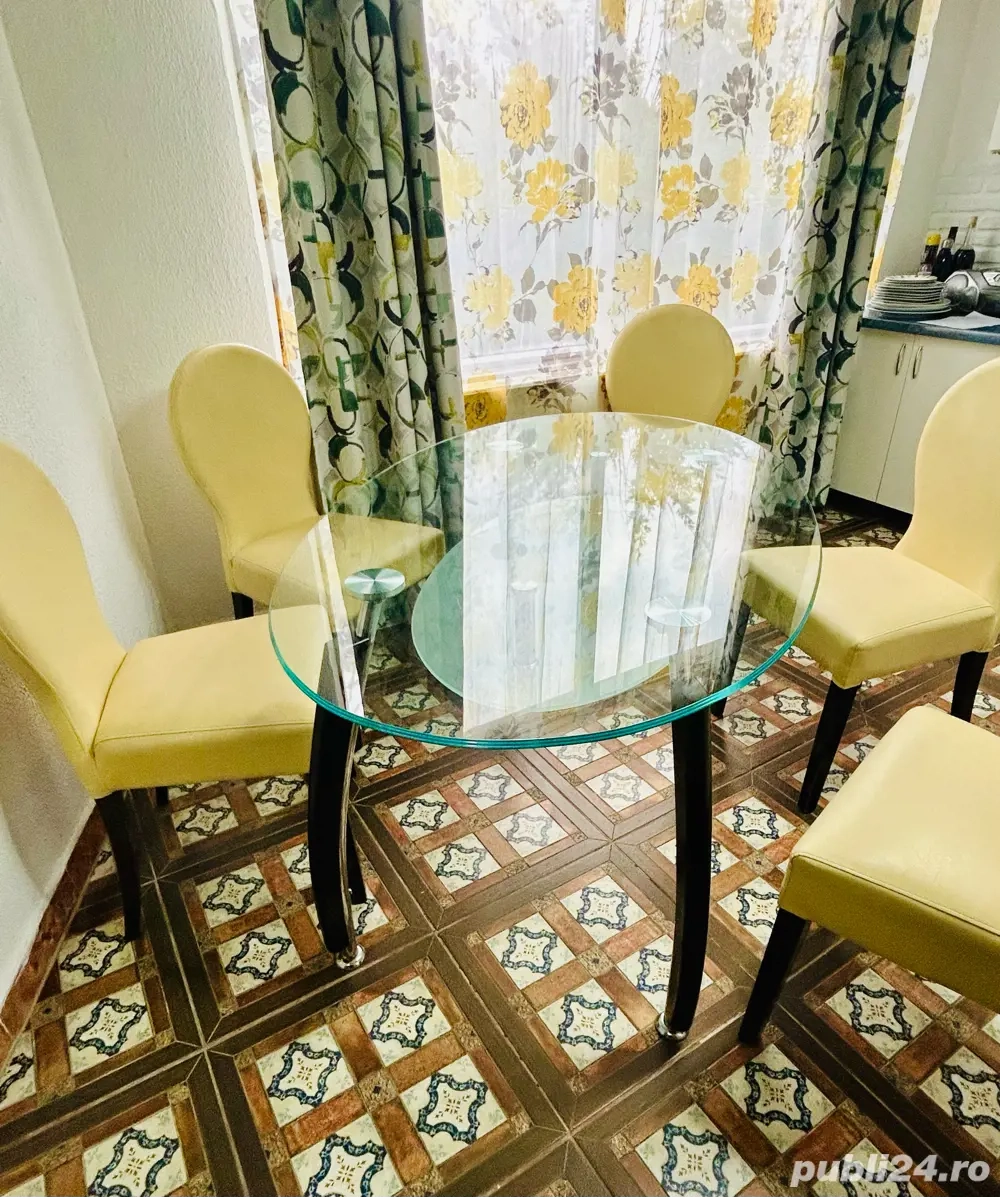 Masa Living sau bucatarie