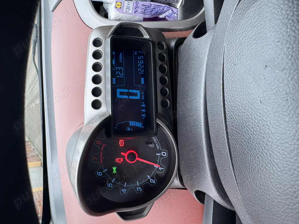 Vând Chevrolet aveo