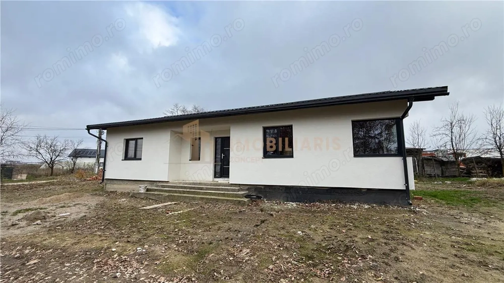 Casa de vanzare in Mocira