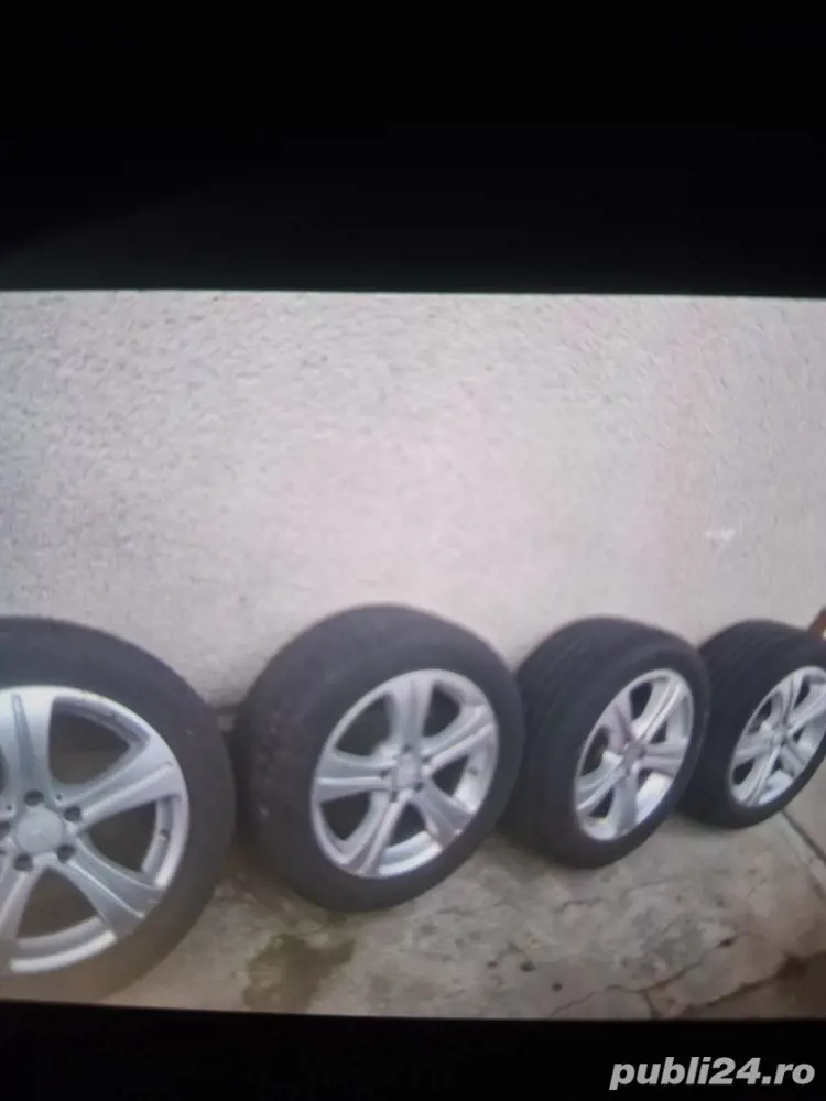 vand sau schimb anvelope cu jante 