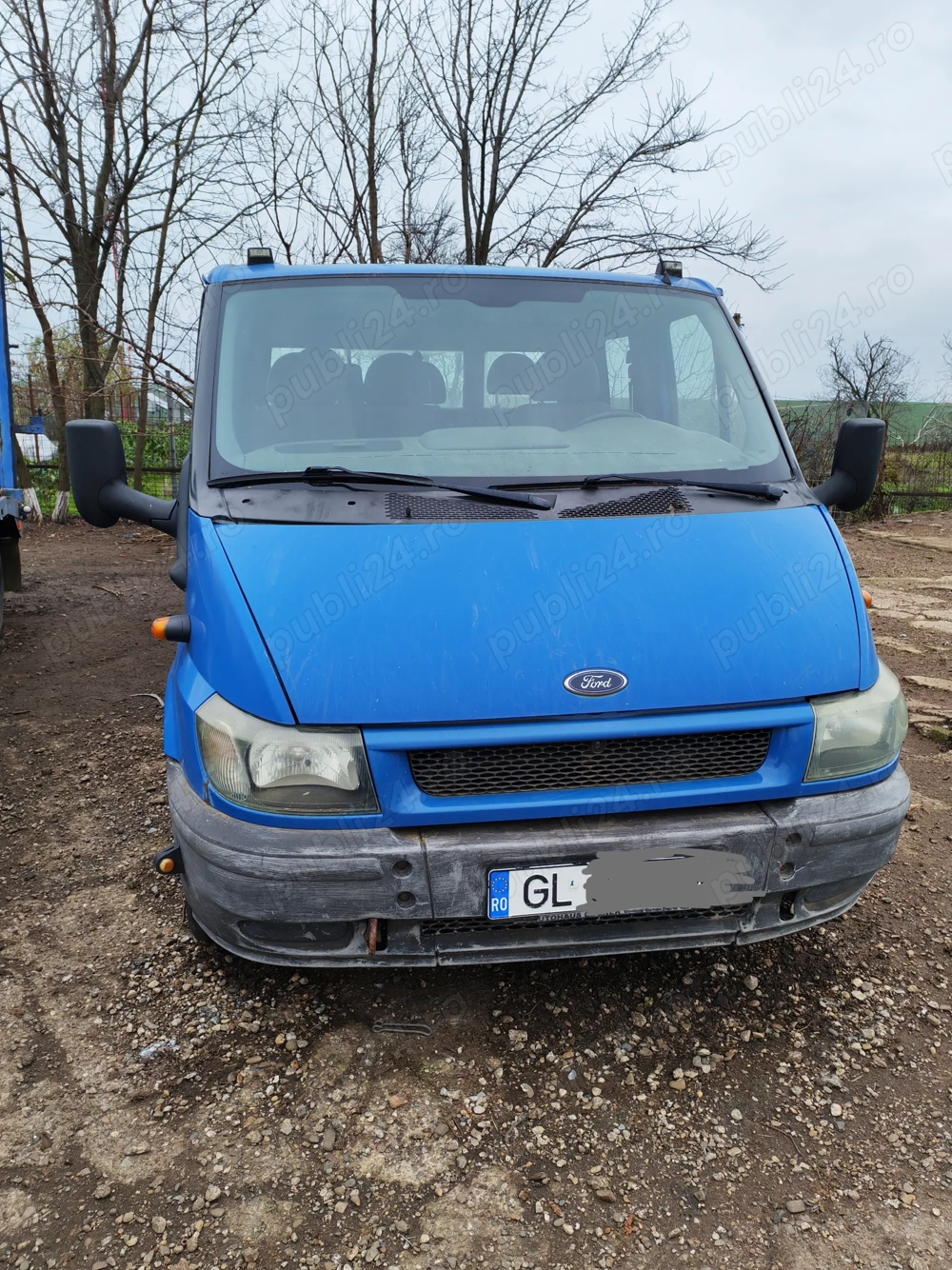 Vând autoutilitara Ford Transit 6 locuri 
