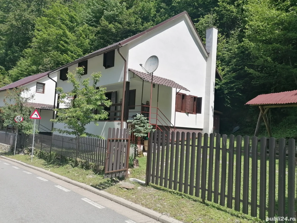 Cabană de închiriat pentru Revelion 