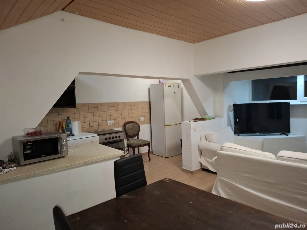 Închiriez apartament 2 camere