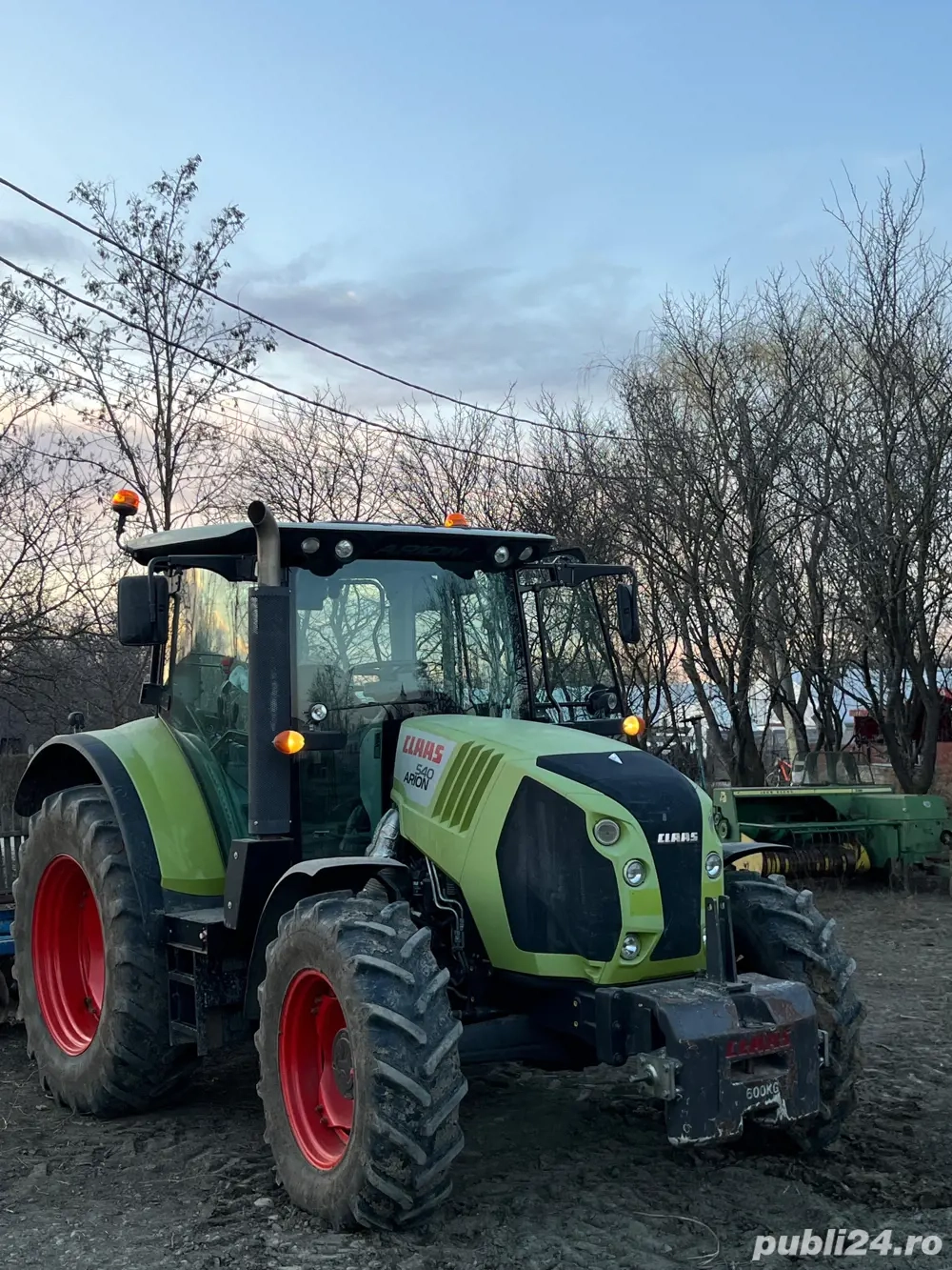 Claas Arion 540