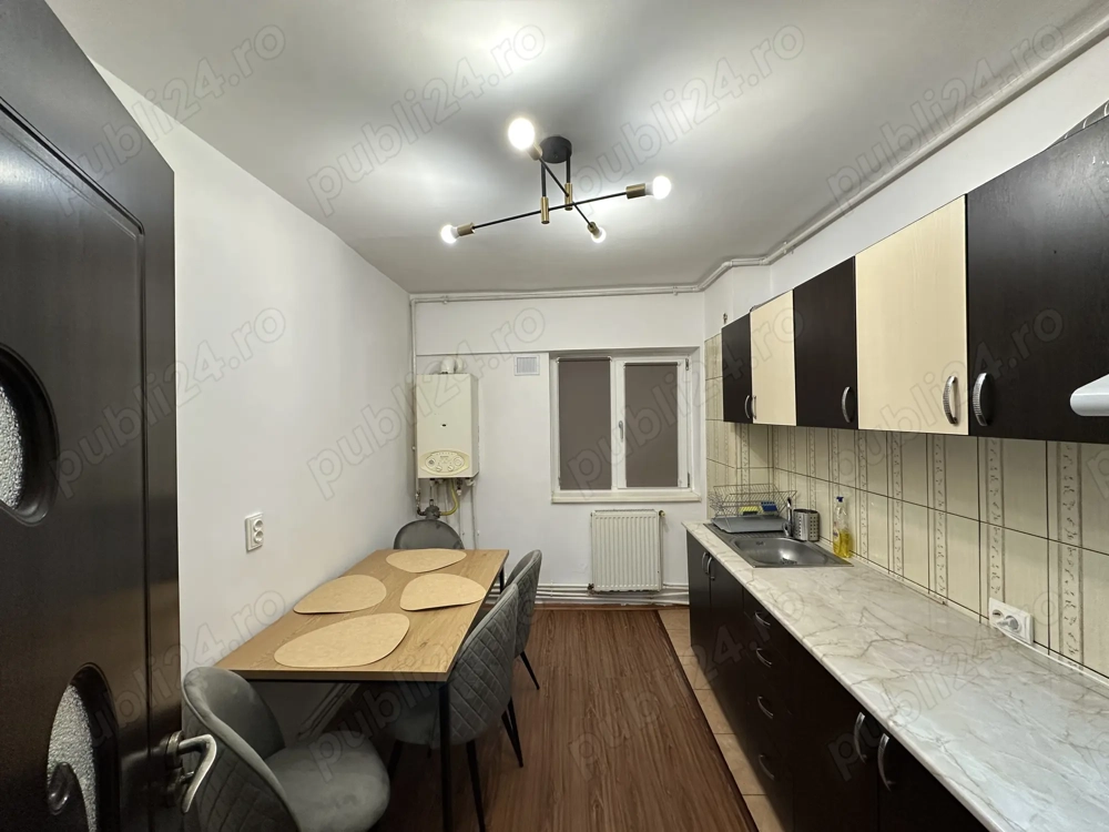 Inchiriez apartament 3 camere ultracentral