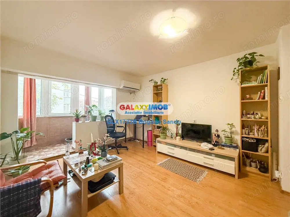 Garsoniera de vanzare spatioasa in Dristor