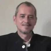 Pet sitter ingrijitor animale bona pentru animale