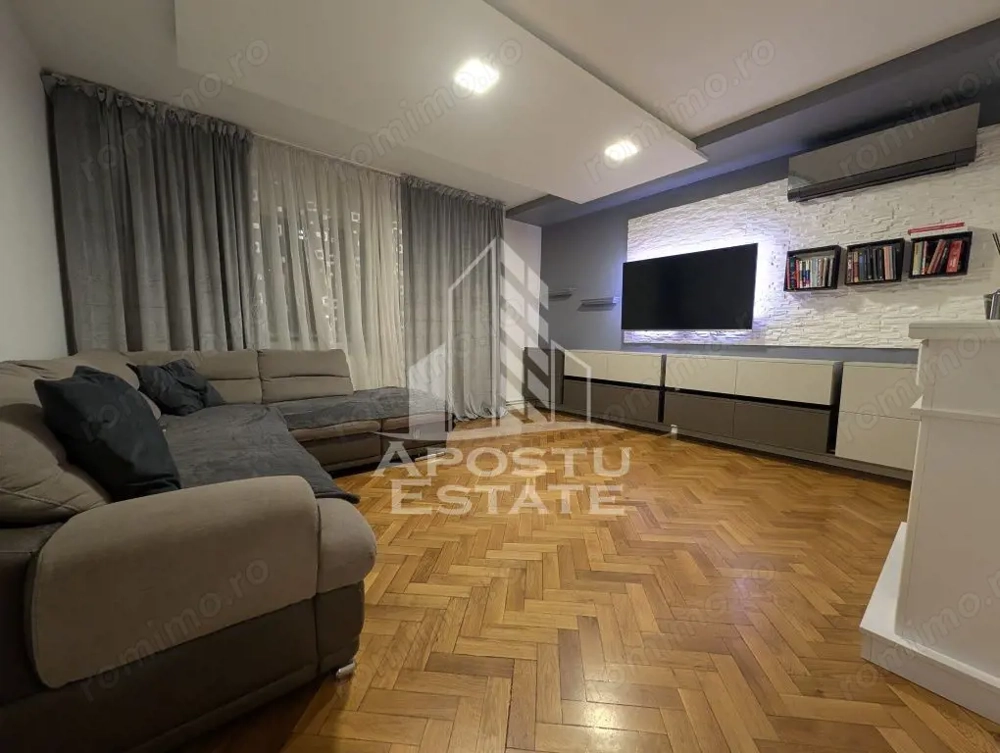 Apartament 3 camere, 2 balcoane, 2 bai,centrala proprie, Dambovita