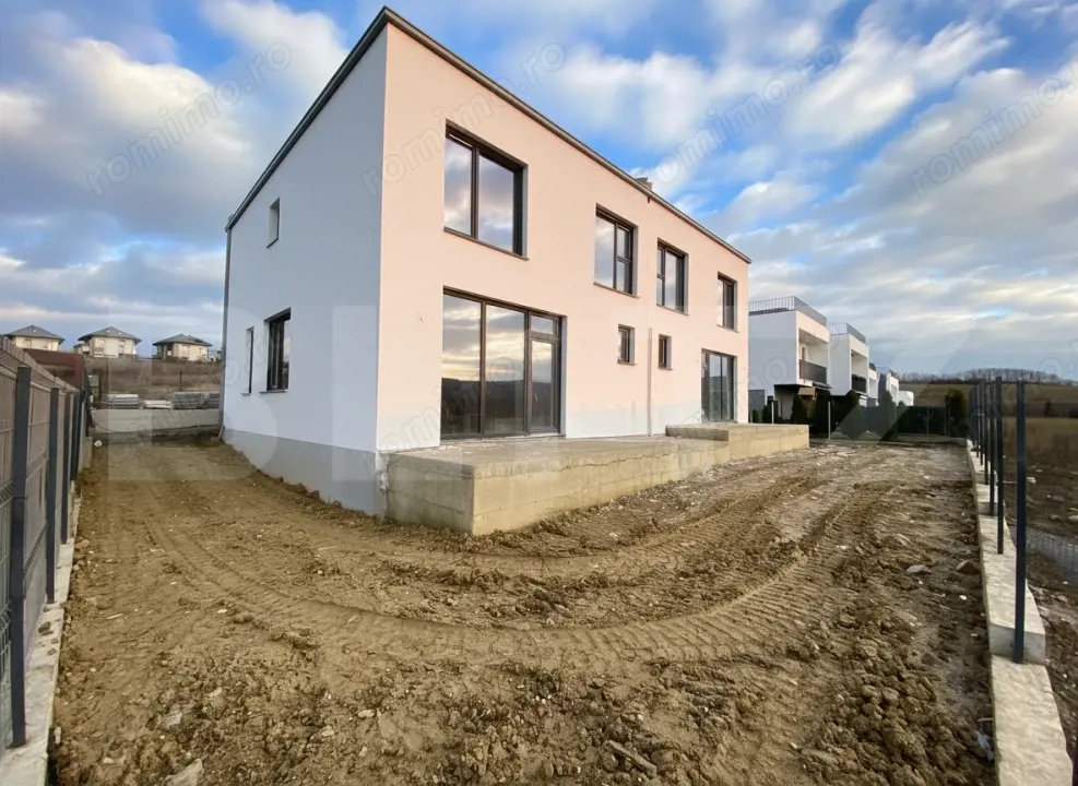 Casa Moderna cu Panorama Unica si Calitate Superioara