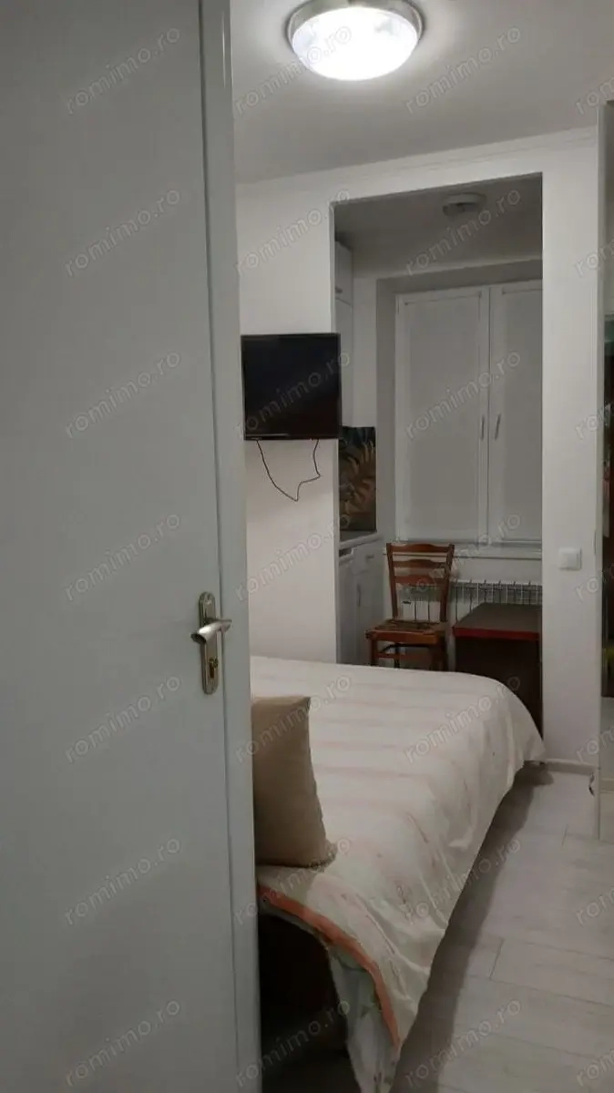 De inchiriat zona Sudului o garsoniera