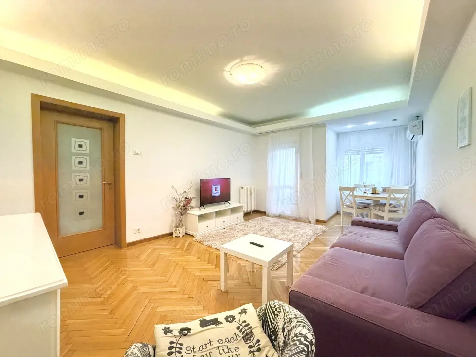 Apartament de inchiriat in Piata Unirii, cu vedere frumoasa si metrou la 2 min 
