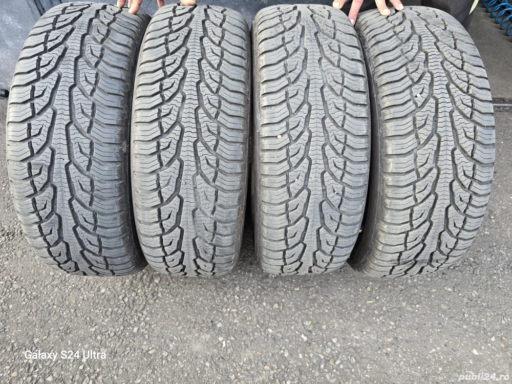 225 / 60 R 17  99 H  M+S / Uniroyal AllSeasonExpert 2