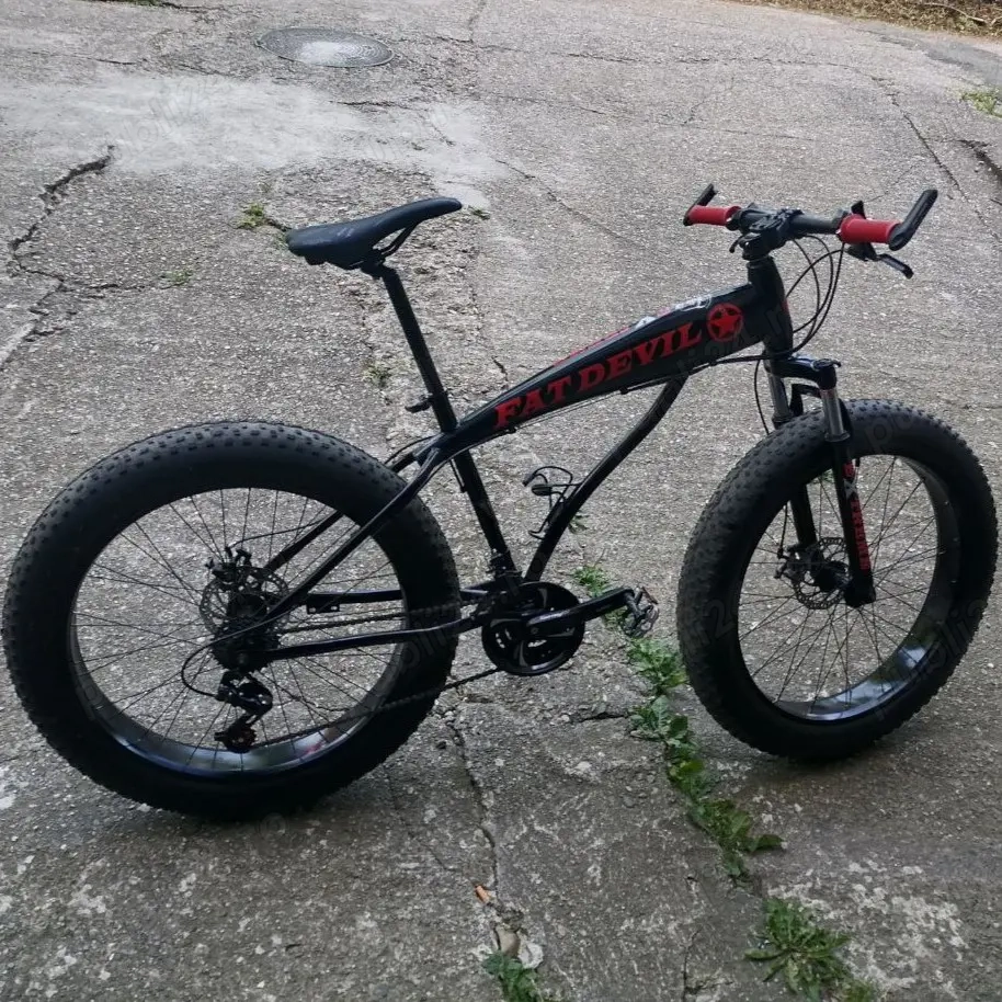 Vând Fat Bike 26 inch, 21 viteze, anvelope 4 inch, frâne pe disc