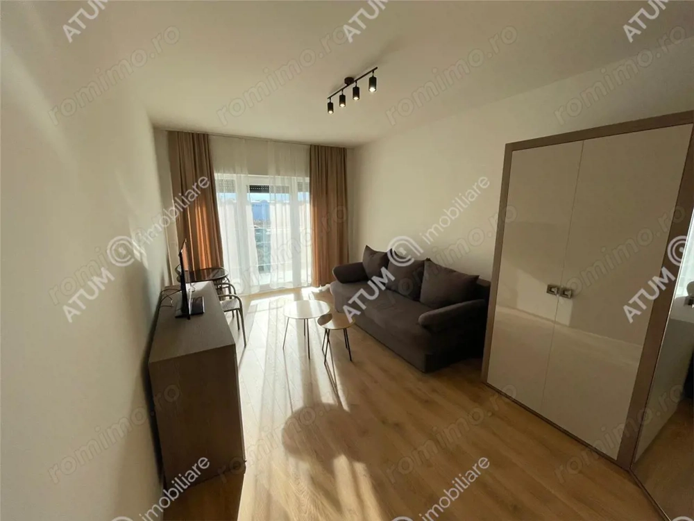 Garsoniera decomandata etaj 1 cu balcon si loc parcare in zona de Vest