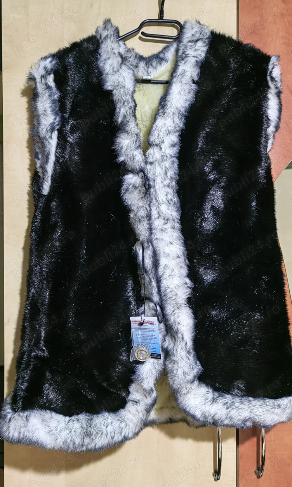 Vesta din blana de oaie