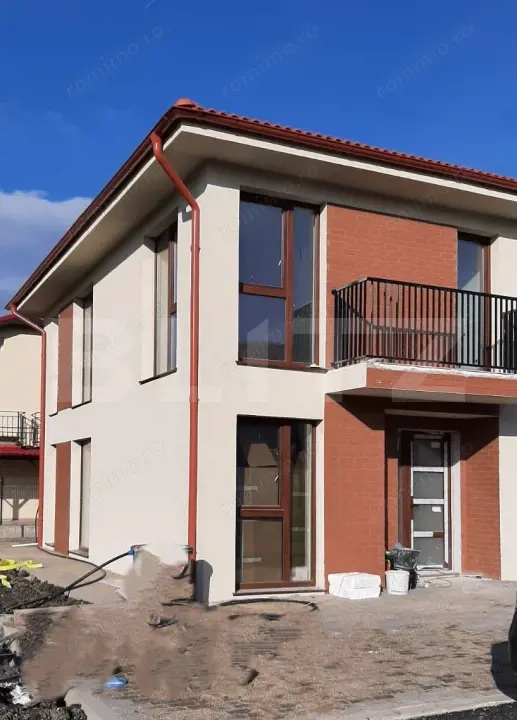 Casa tip duplex 120 mp, teren 375 mp, Chinteni