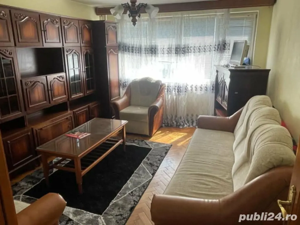 Apartamant de închiriat