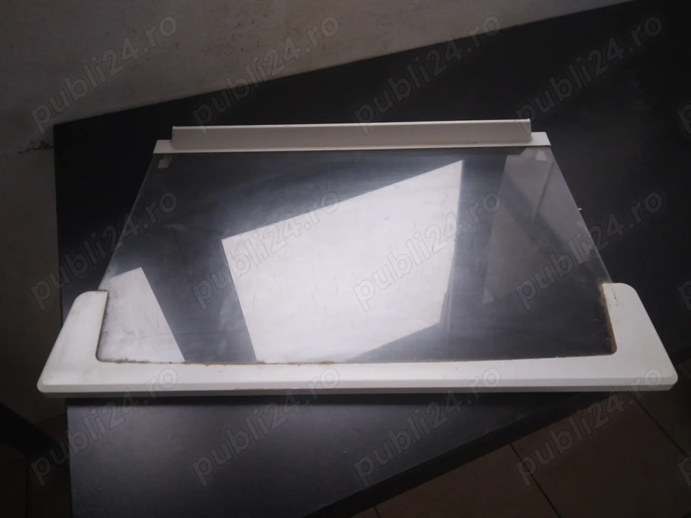 Vand sertare combina frigorifica Indesit