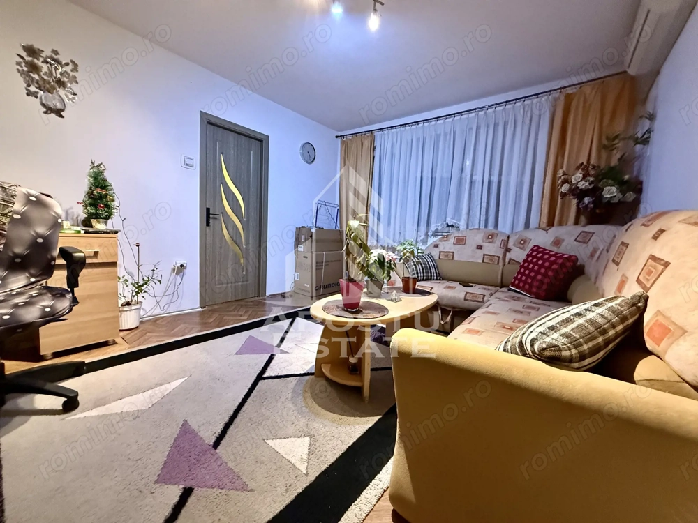 Apartament cu 3 camere de vanzare, zona Girocului, Timisoara