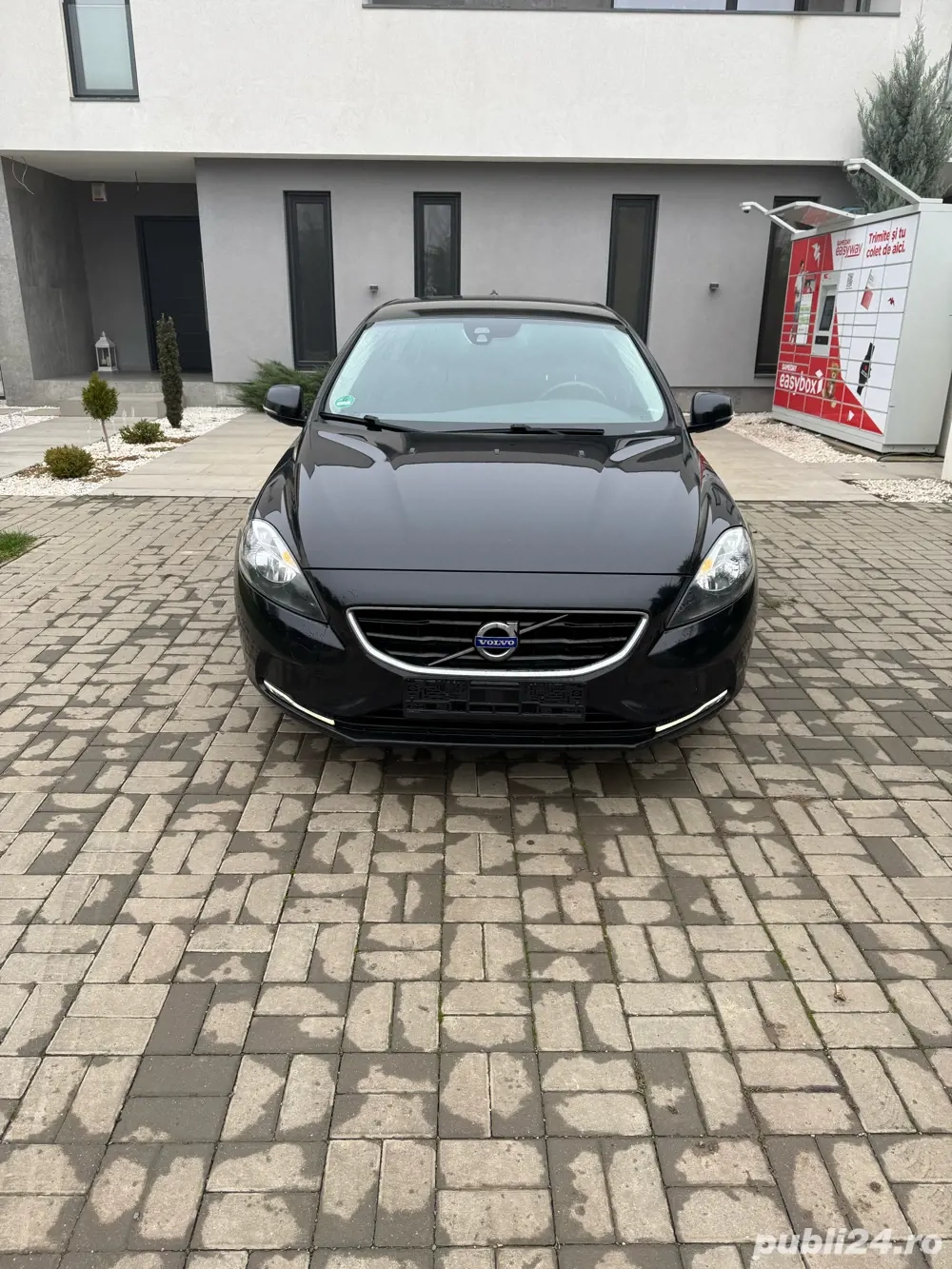 Volvo v40 r-design 