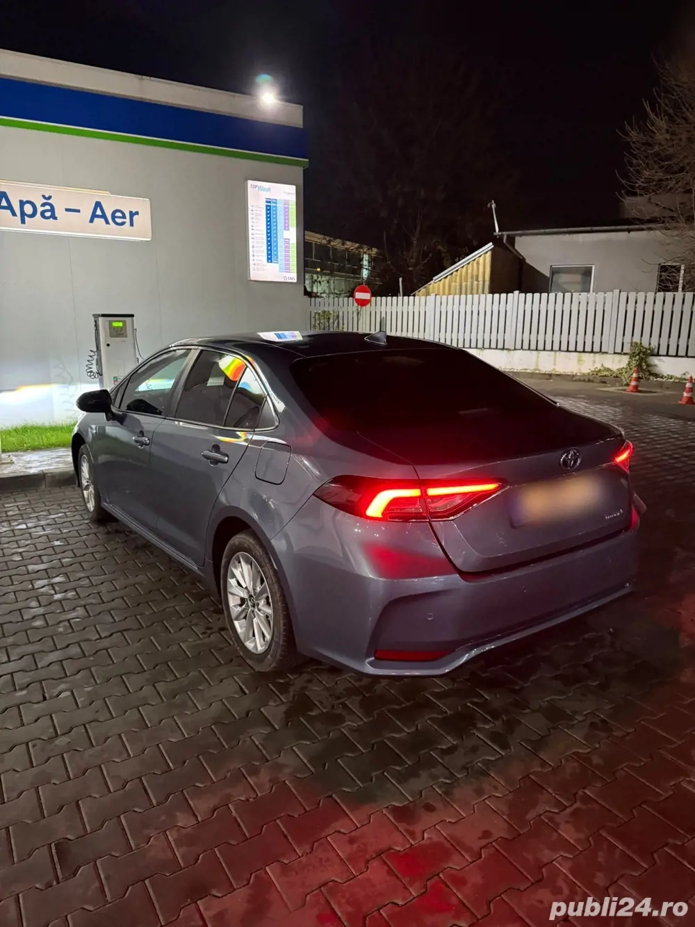 Toyota Corolla Sedan 1.8 Hybrid CVT