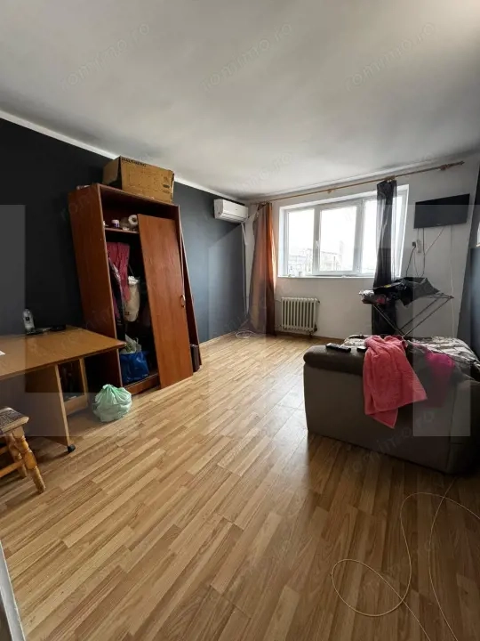 Garsonieră luminoasă, ideală pentru locuit 